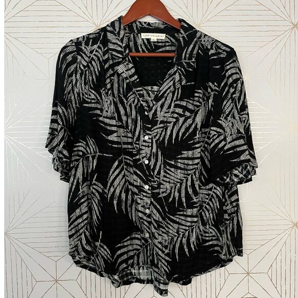 Jane and Delancey Black White Tropical Button down Shirt Flowy Casual Sz Medium - Picture 14 of 15